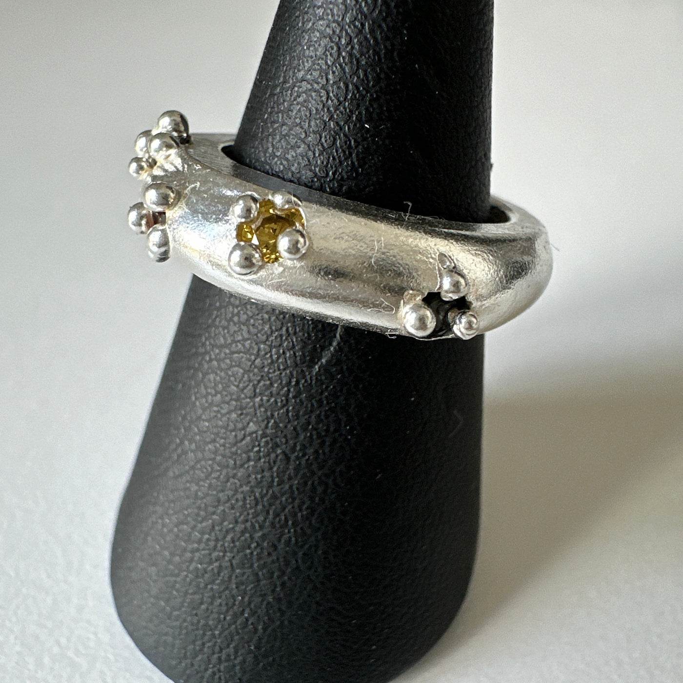 Flowers ring- sterling silver casted with 4 cubic zirconia