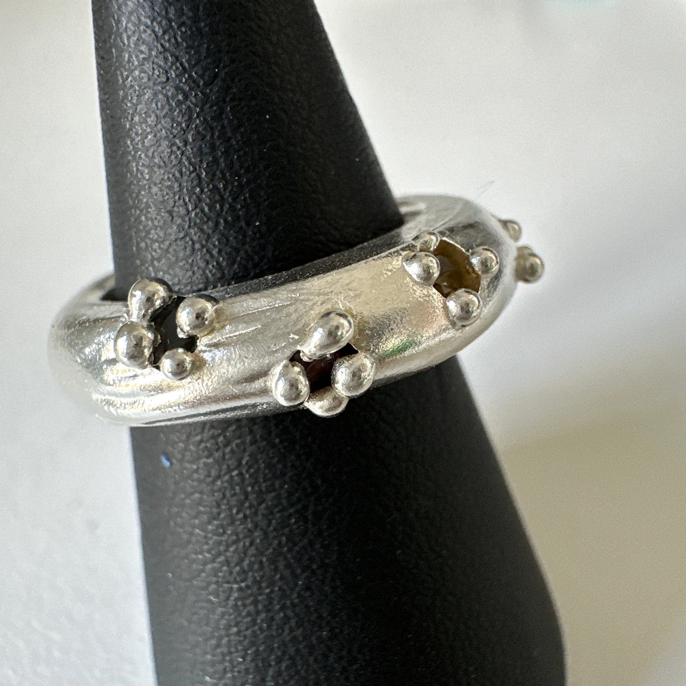 Flowers ring- sterling silver casted with 4 cubic zirconia