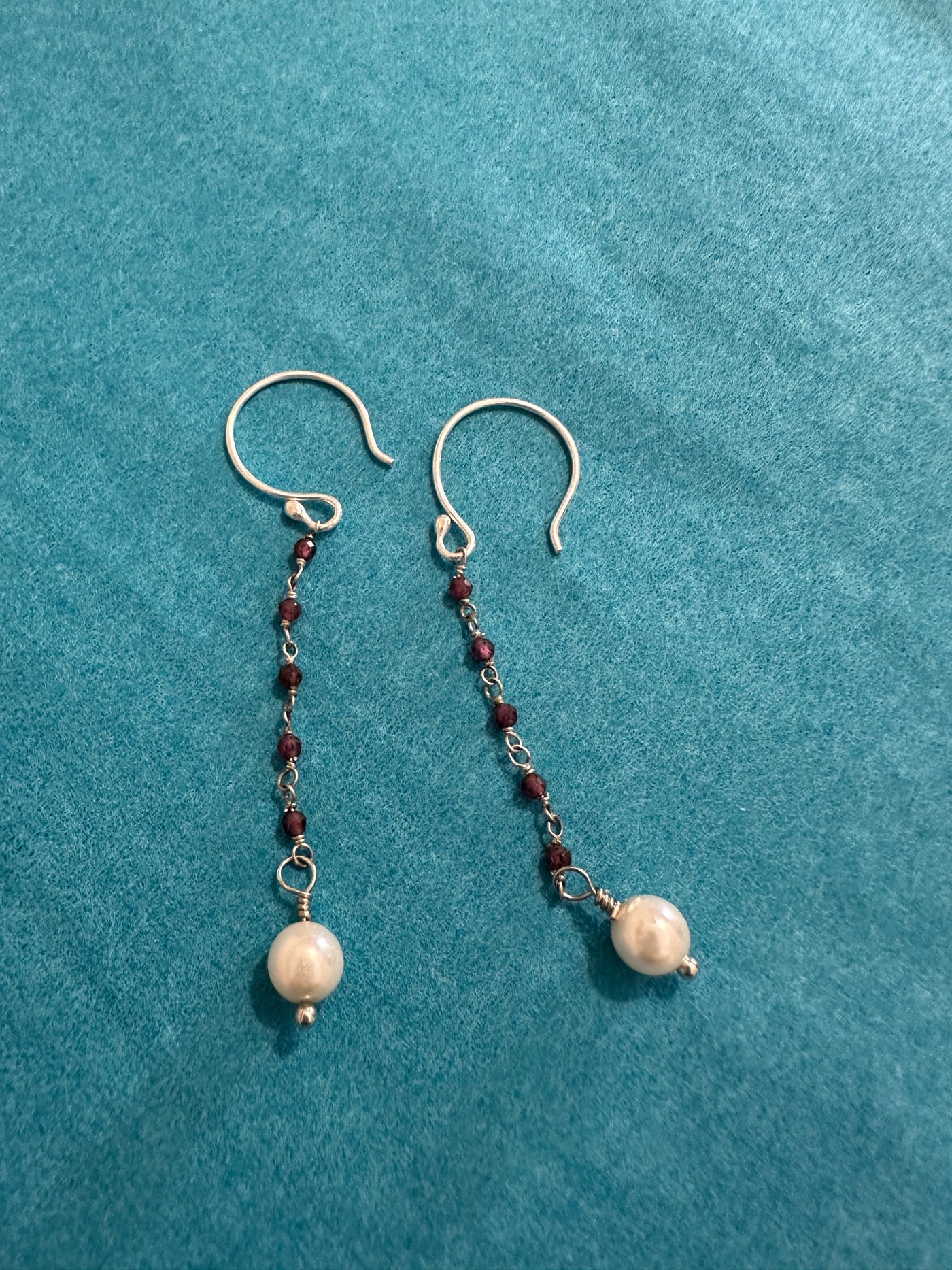 Silver, purple beads and pearls earrings