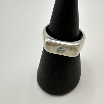 Delicate silver ring with topaz blue ciel 3 mm.