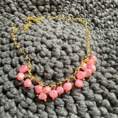 Brass chain with central pink freshwater pearls