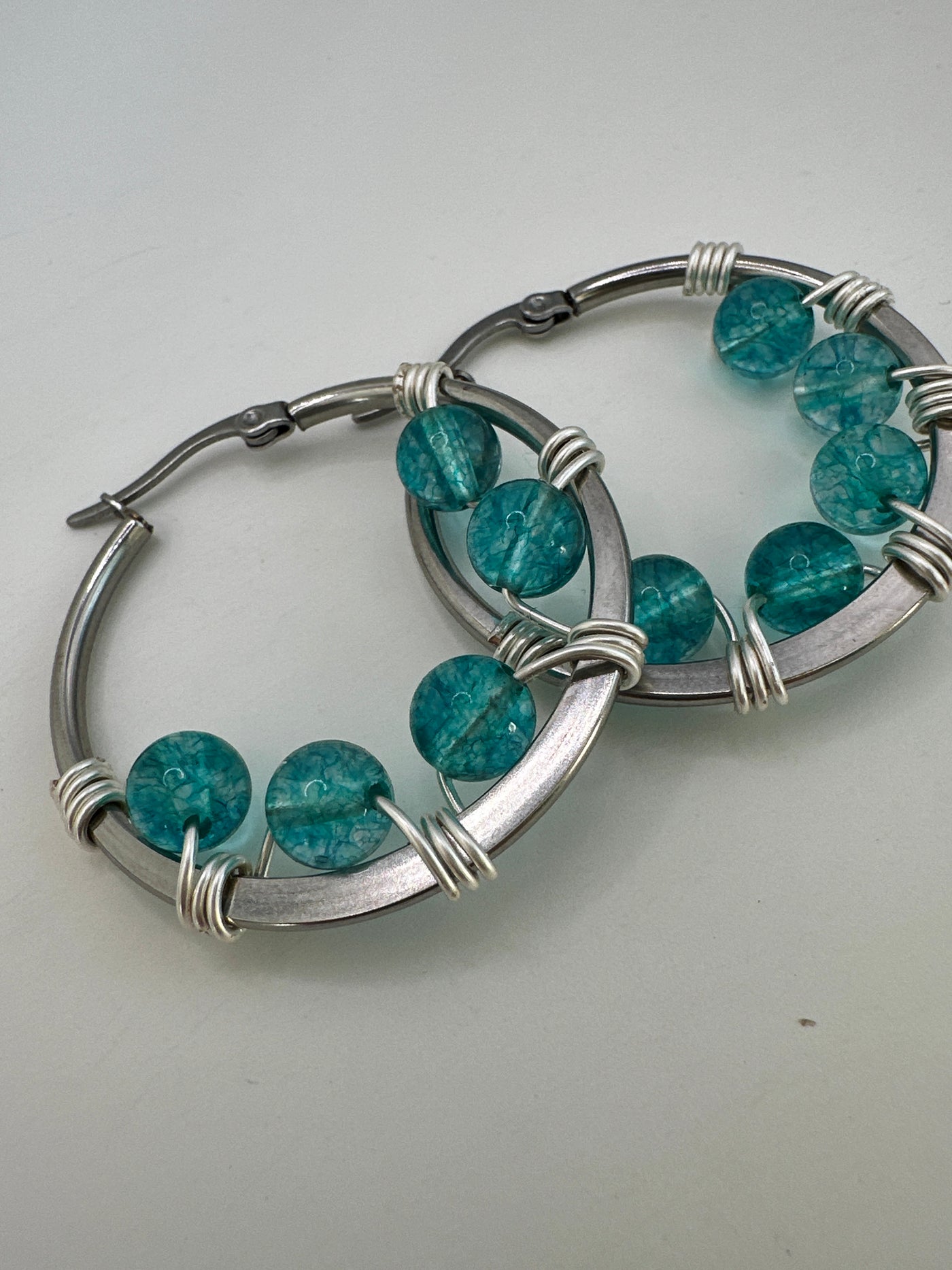 Rock Christal earrings on round plate steel circle 