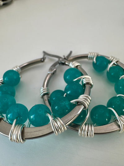 Turquoise giade earrings on round plate steel circle 