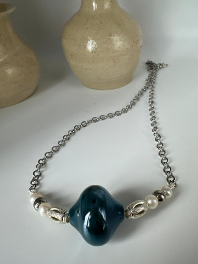 Forzatina steel chain with white pearls, silver and blue glass beads - long 50 cm