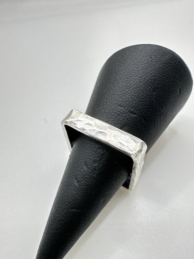 Silver square hammered ring. Size N