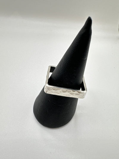 Silver square hammered ring. Size N