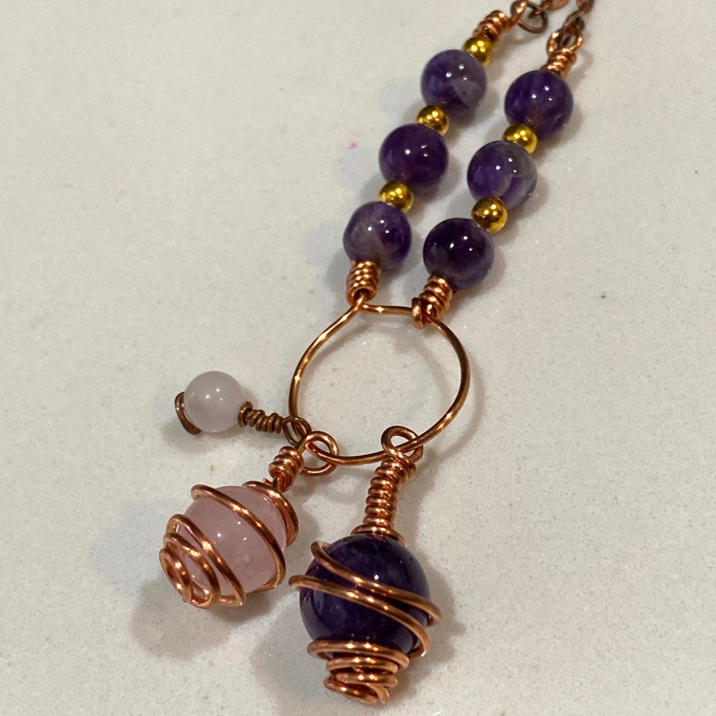 Pendant Amethyst and  rose quartz on wire and chain for Shake and move collection.