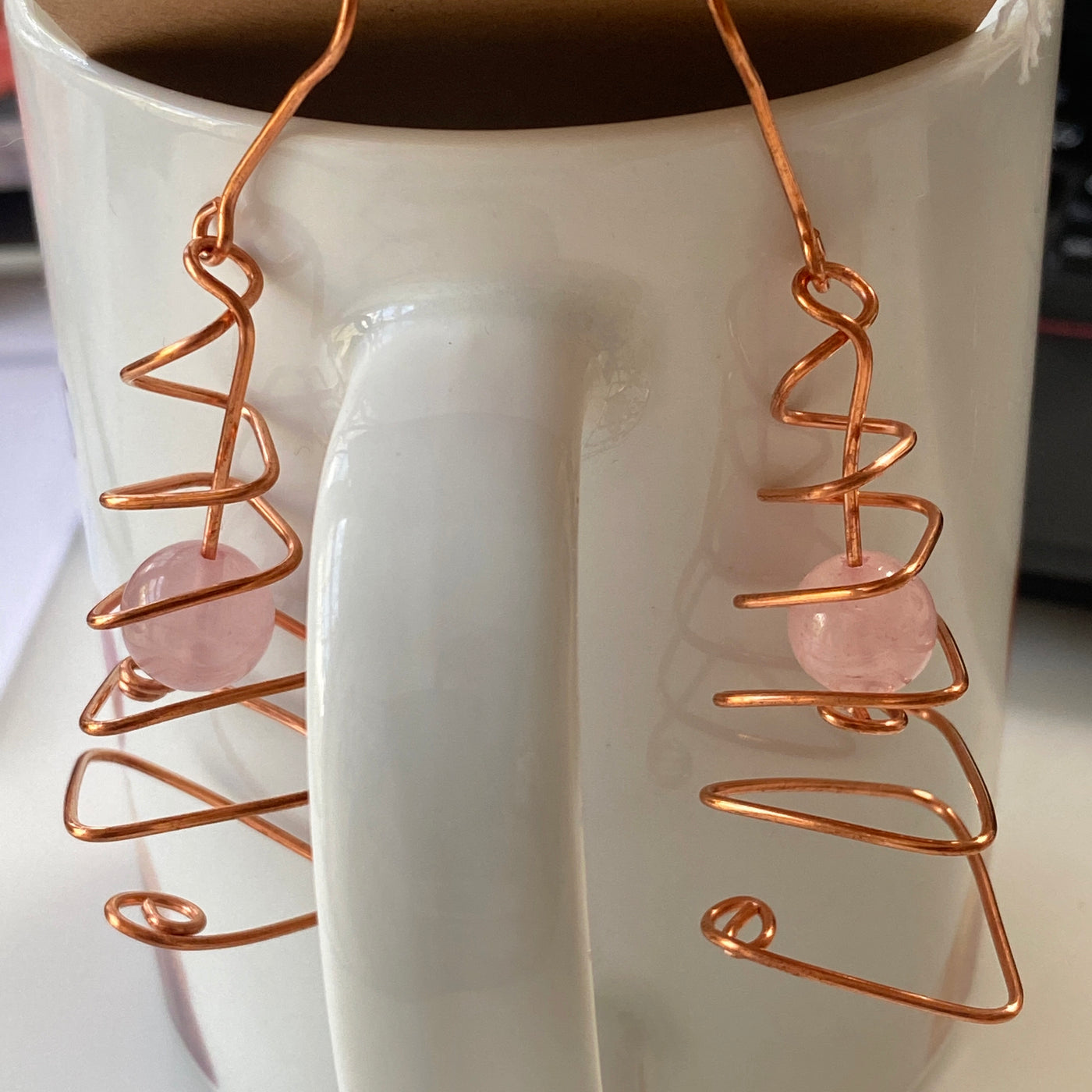 Rose quartz and wire earrings