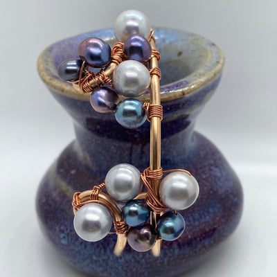 Jellow brass adjustable bracelet with hand freshwater pearls