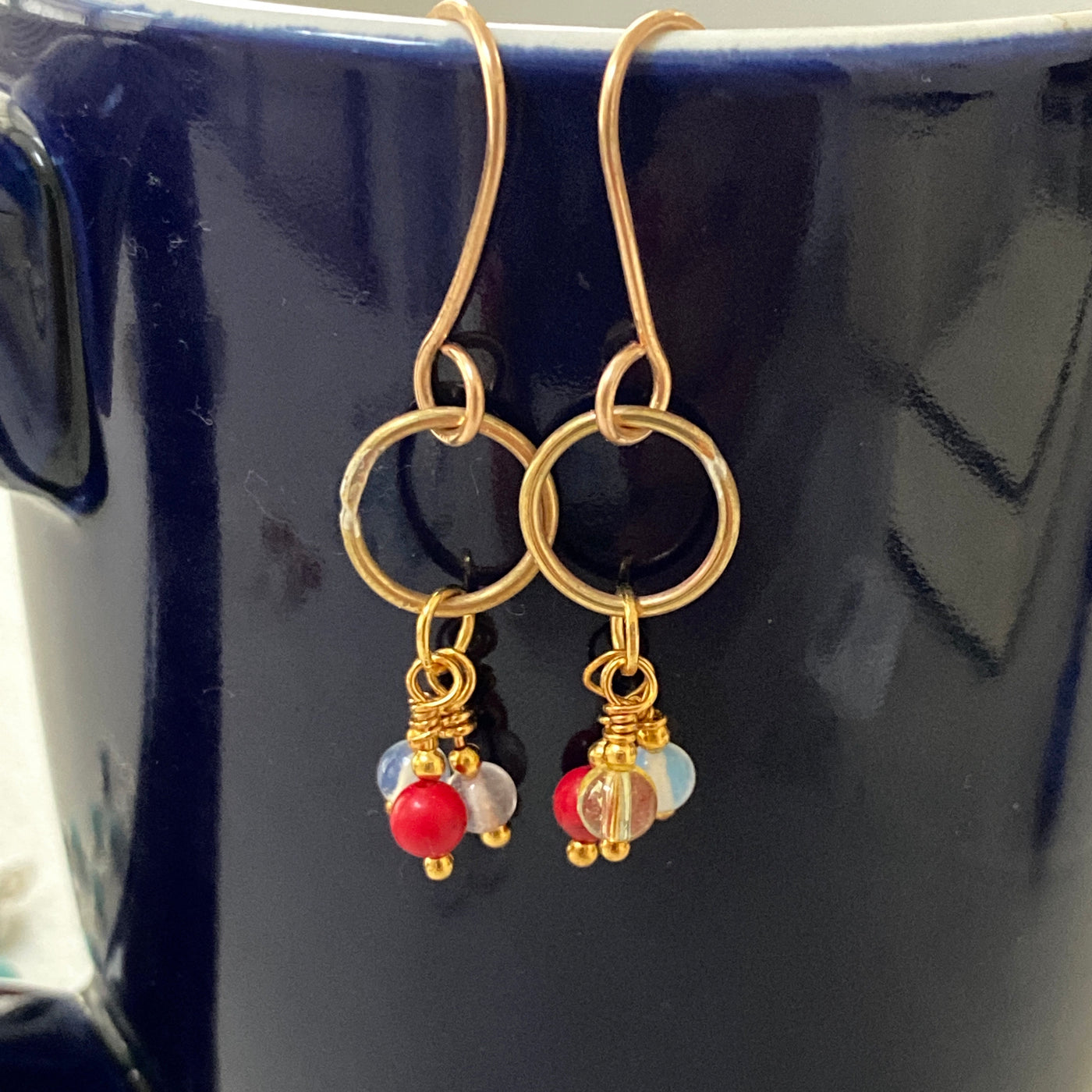 Boucles d'oreilles avec quartz rose, turquoise rouge, opalite et cuivre
