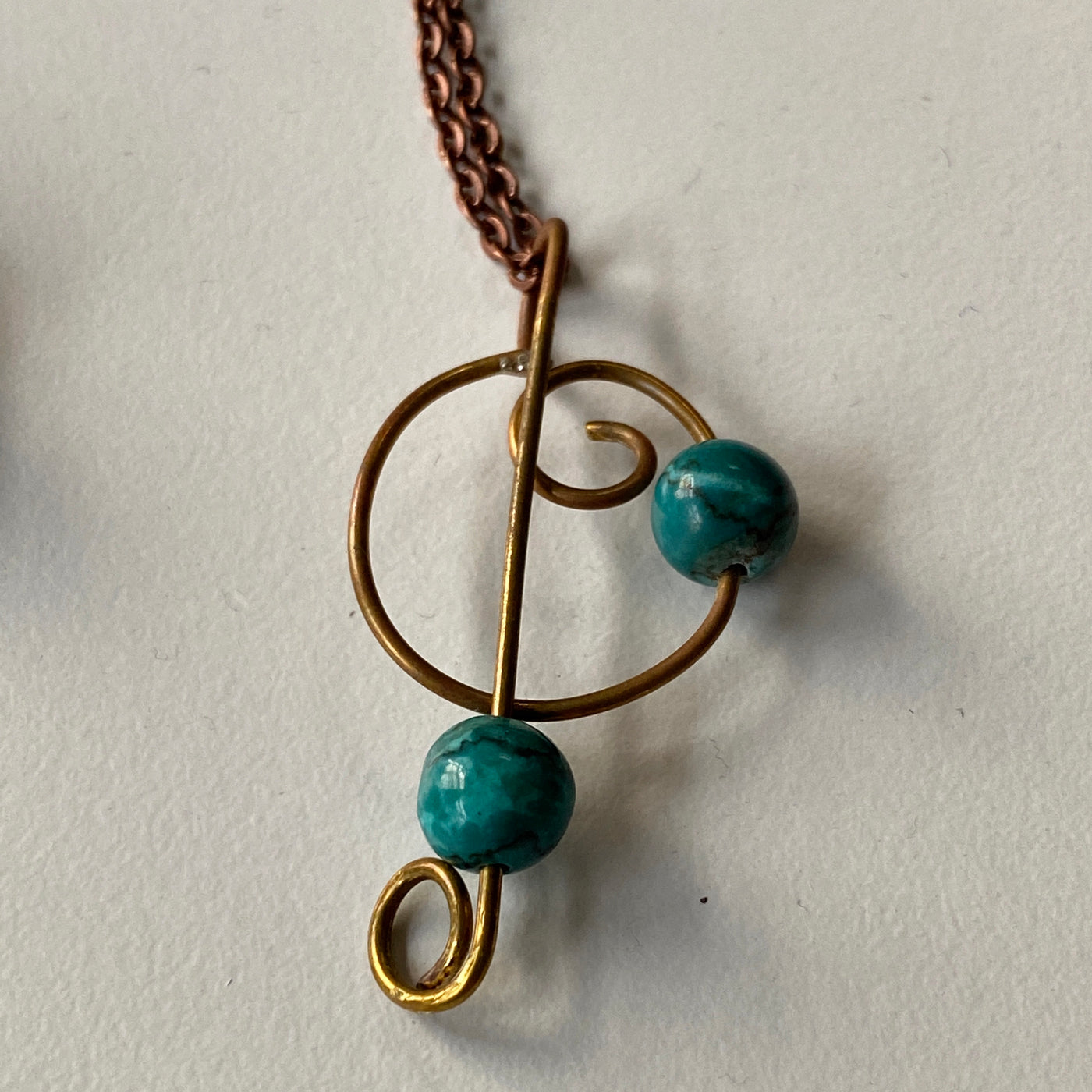 African turquoise on music wire and chain. Lines collection.