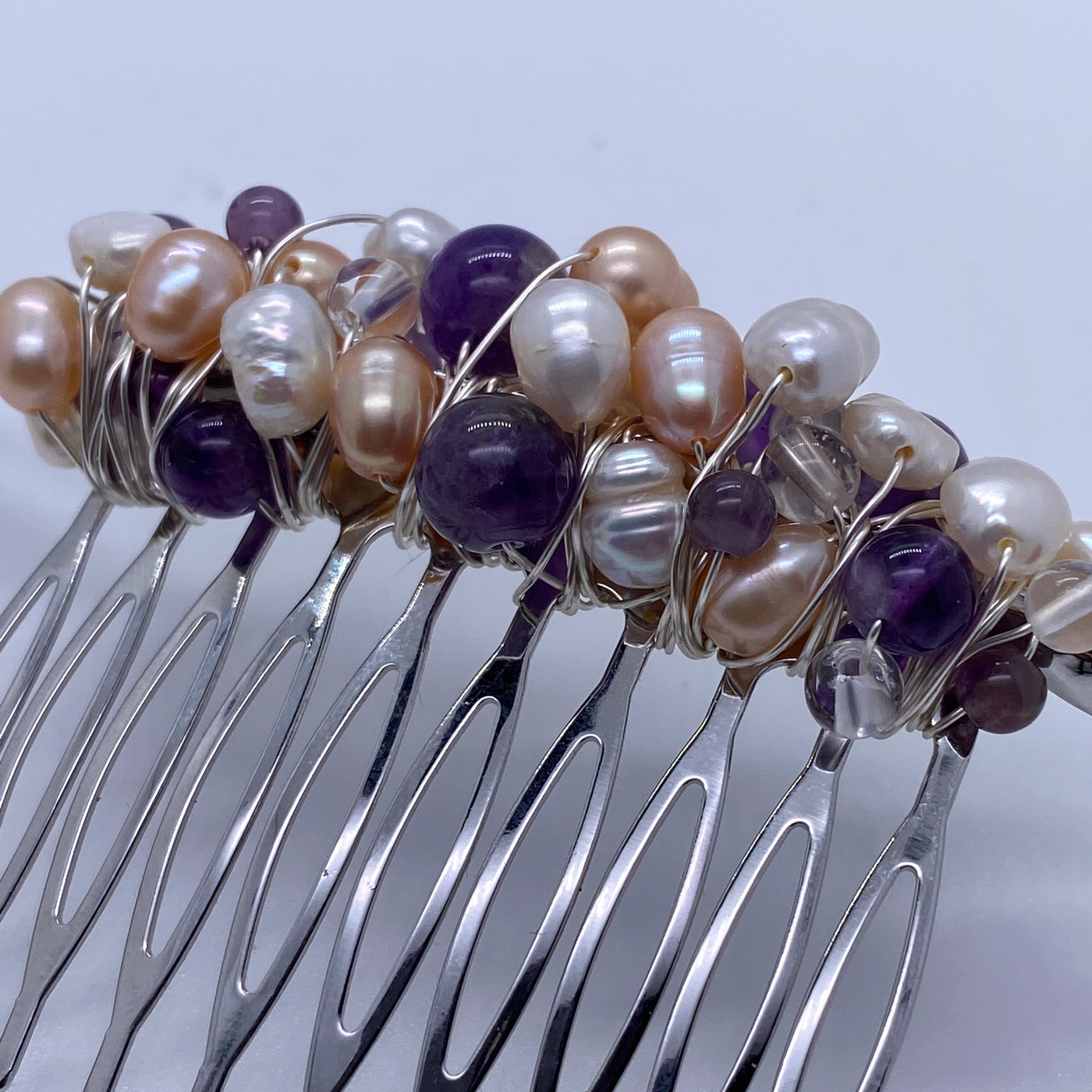 Freshwater pearls in different measures and colors (rose, white), chrystal beads, amethysts and silver wire for this french twist 10 teeths comb alloy metal bridal wedding hair side comb silver color