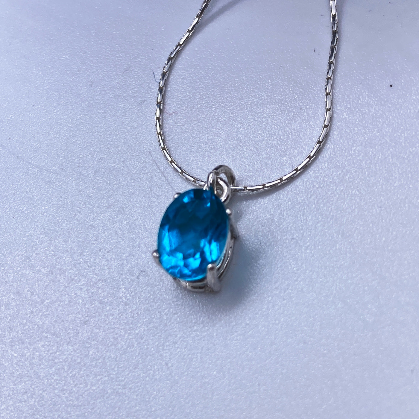 Paraiba oval 8X6 mm on sterling silver pendant