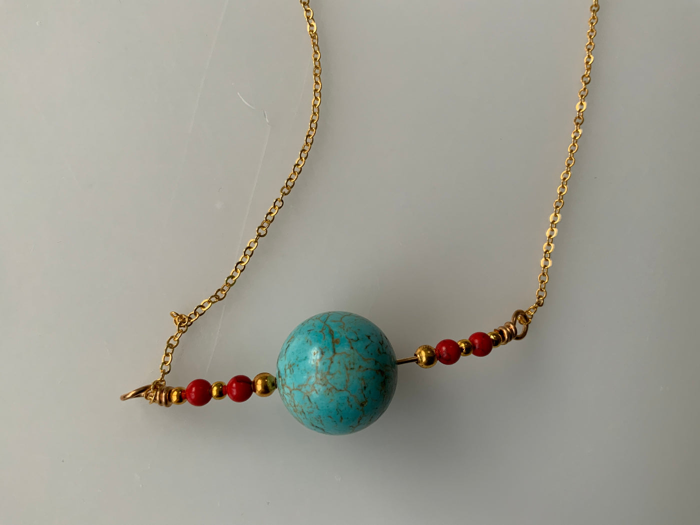 African tourquoise, carnelian, wire necklace