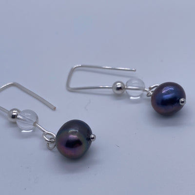 Potato raven’s dark pearls and clear quartz silver earrings