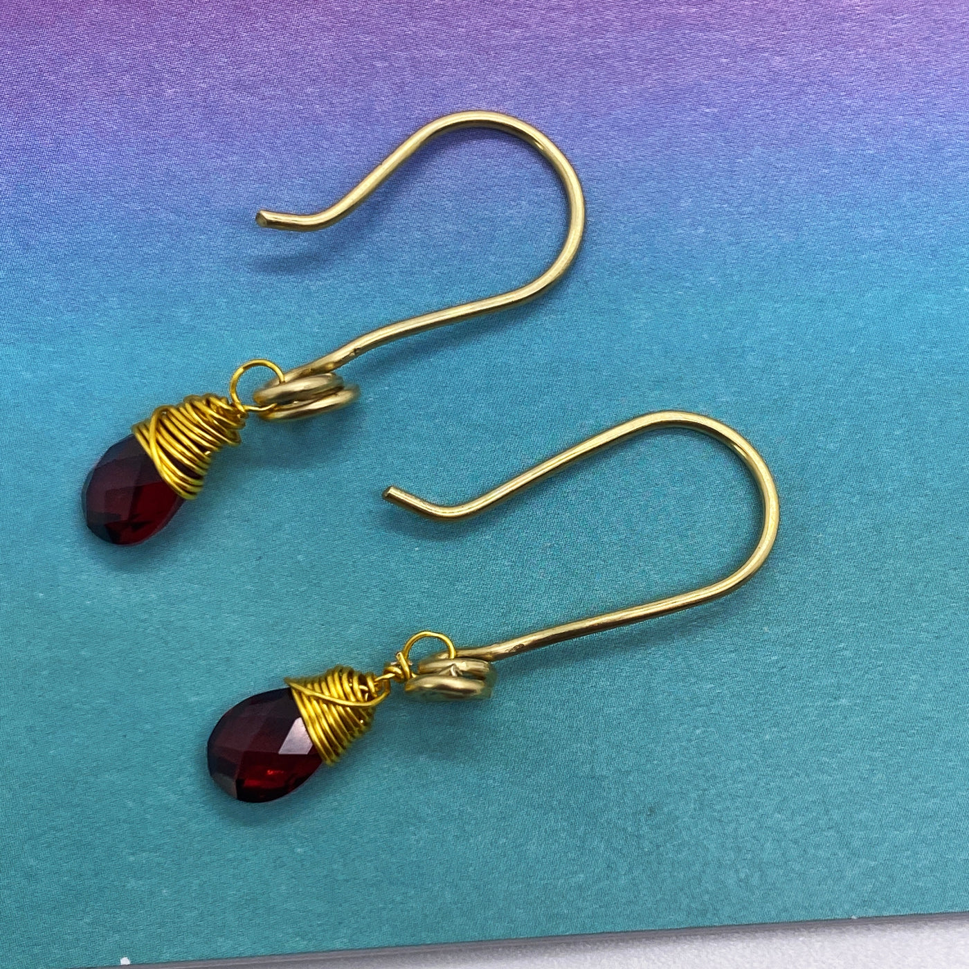 Garnet briolettes 9X6 mm pear shaped wrapped in wire earrings (3,5 cm long)