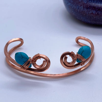 Bronze brass adjustable bracelet with turquoise briolettes