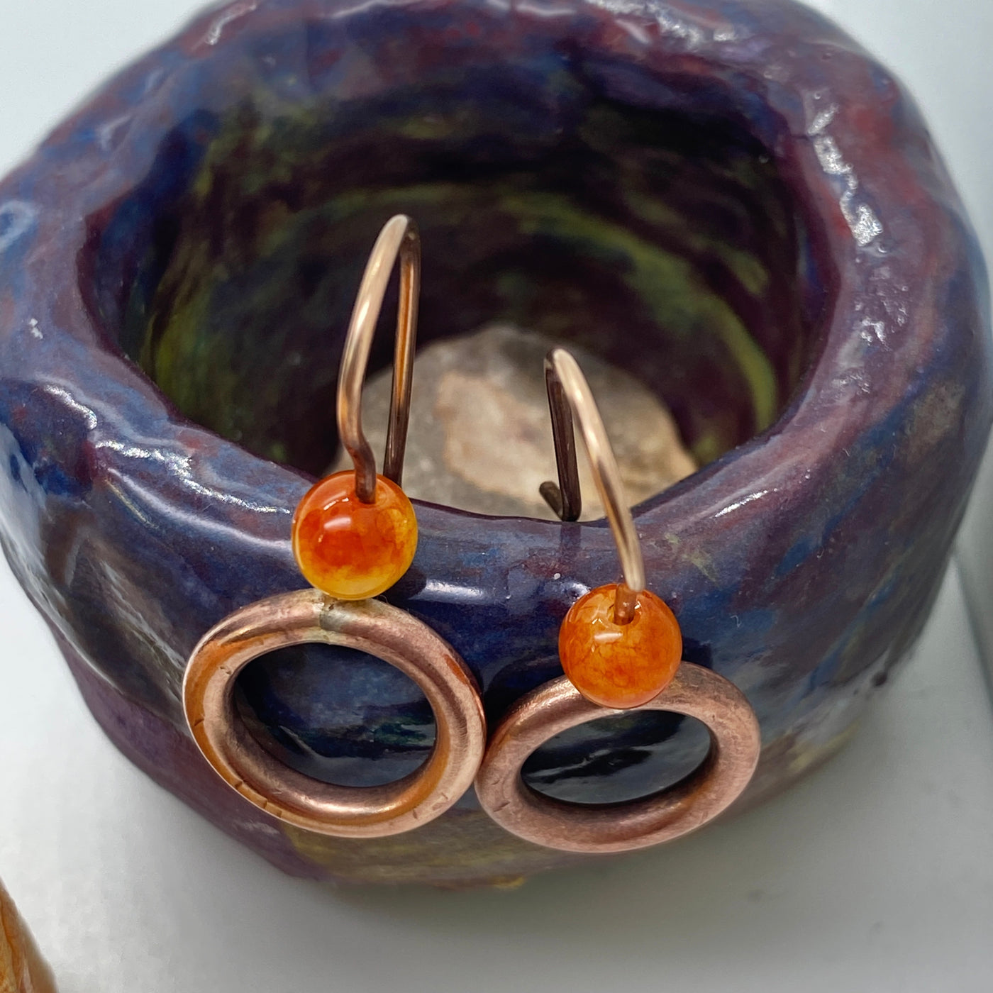 O brass and orange giada pearls earrings