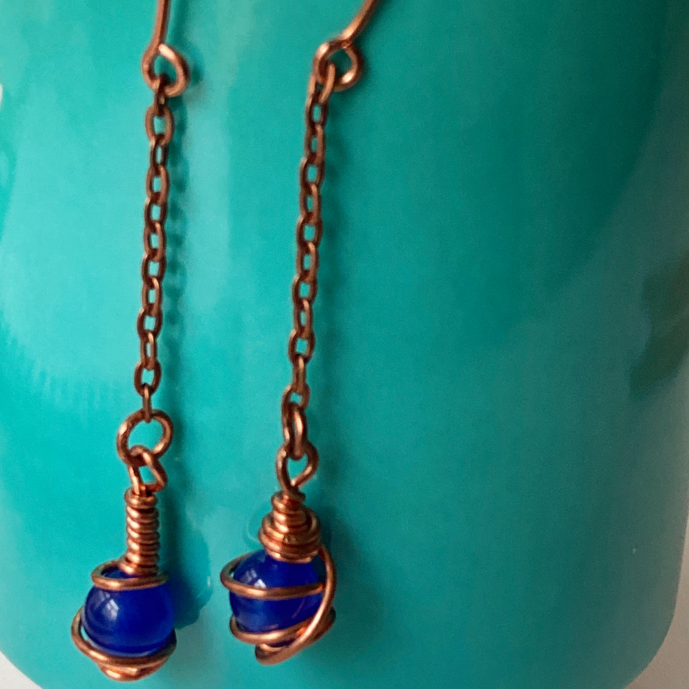 Blue calcedony agate on chain for Shake and move collection.