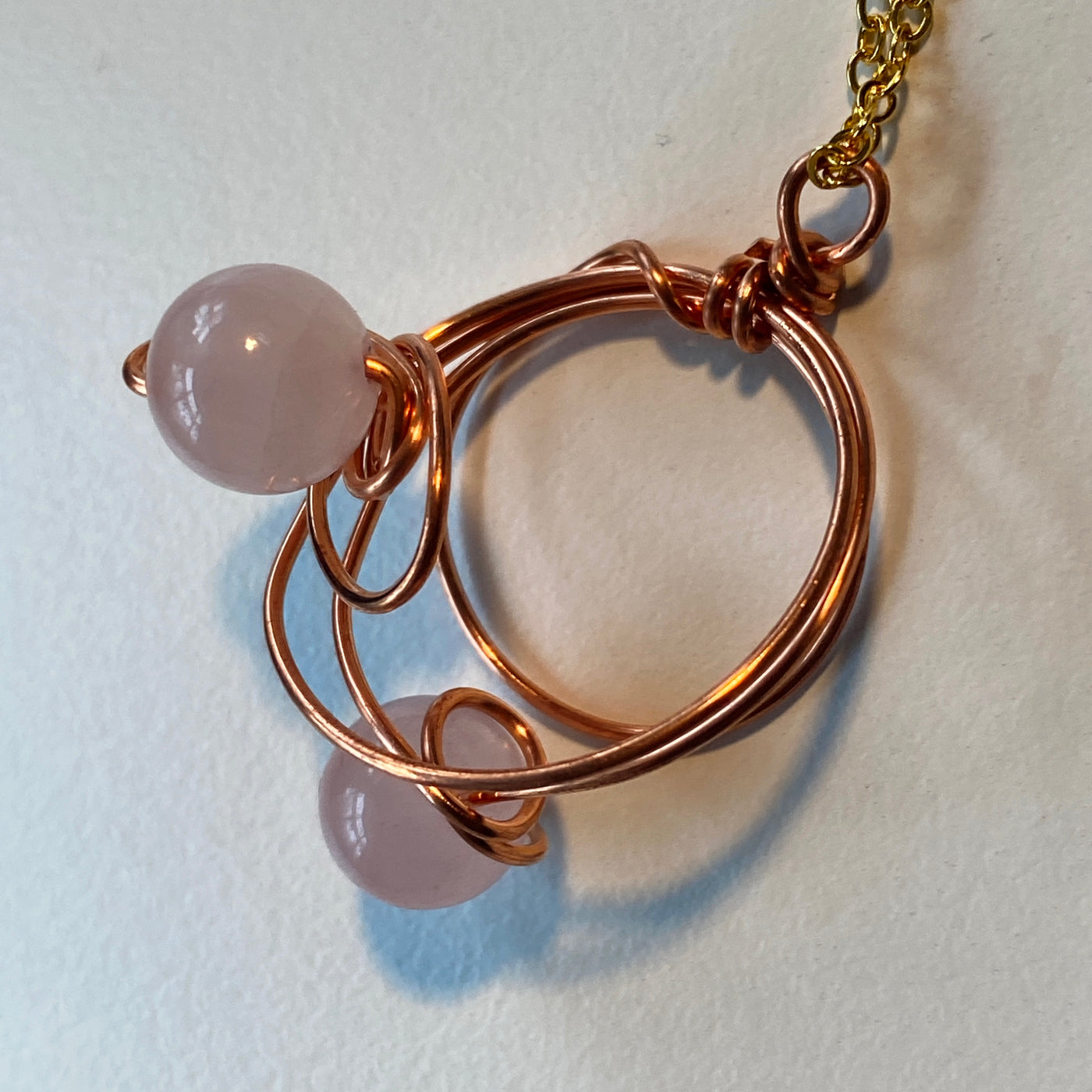 Rose quartz and wire line collection necklace